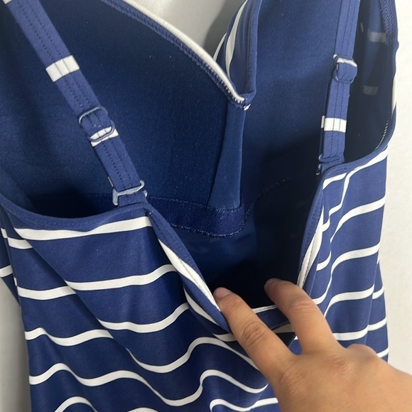 NipTuck Portofino Stripe Navy White One
Piece Swimsuit Multi-fit Cup 12 - Picture 7 of 8